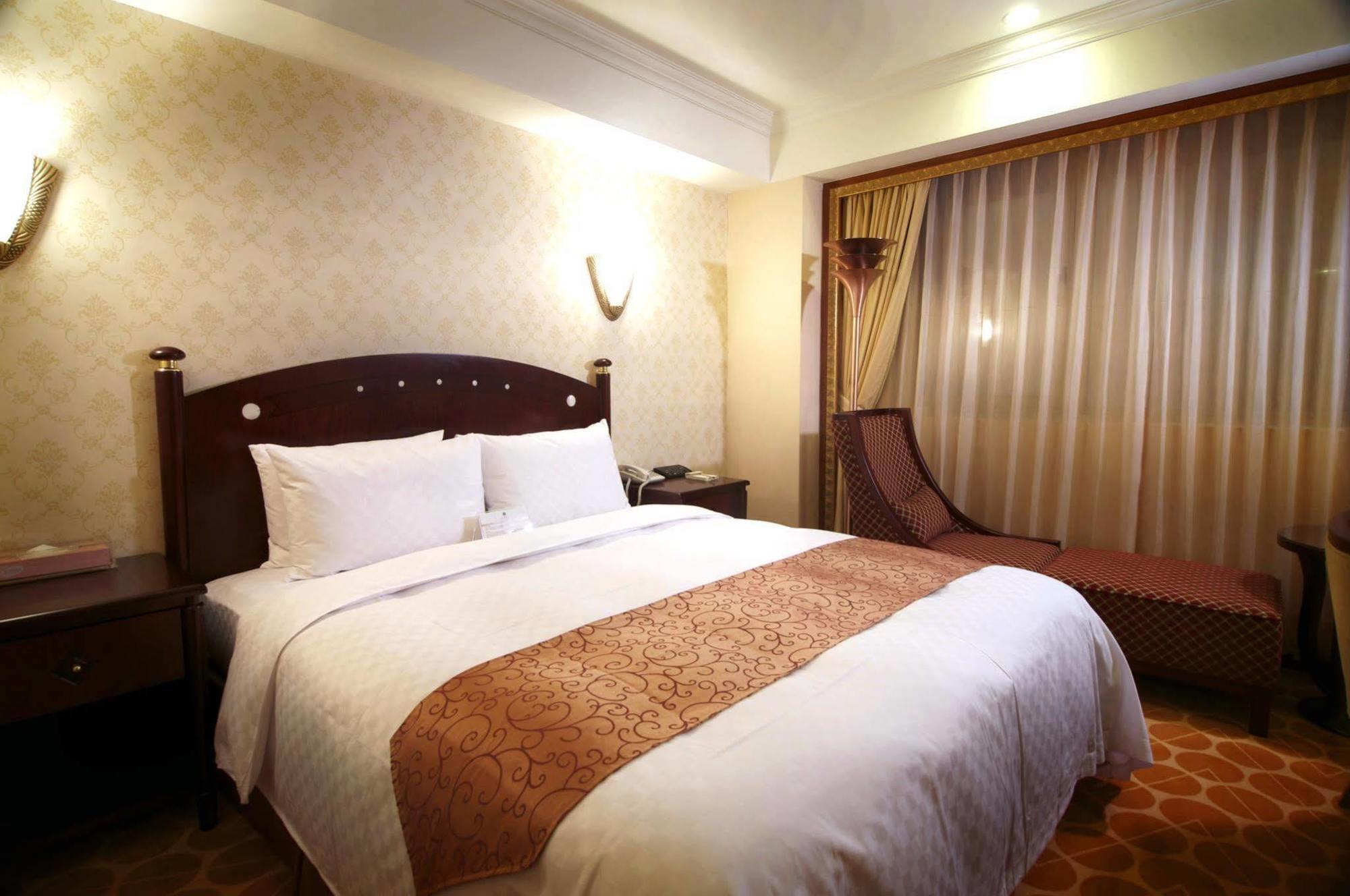 Royal Palace Hotel Taipei Eksteriør billede